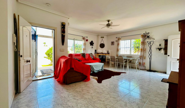 Odsprzedaż - Villa - Torrevieja - Costa Blanca