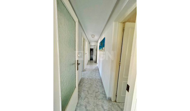 Odsprzedaż - Villa - Torrevieja - Costa Blanca