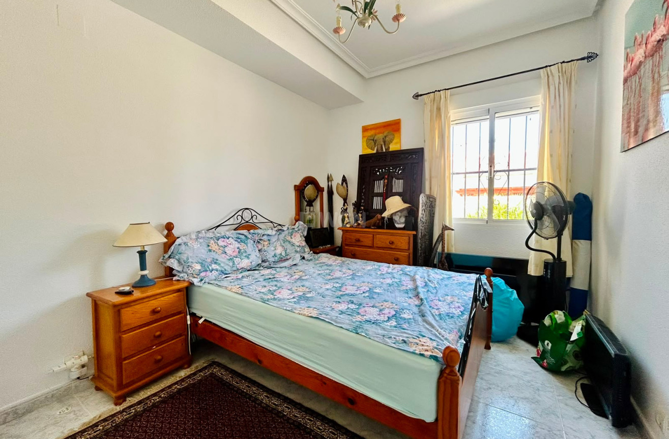 Odsprzedaż - Villa - Torrevieja - Costa Blanca
