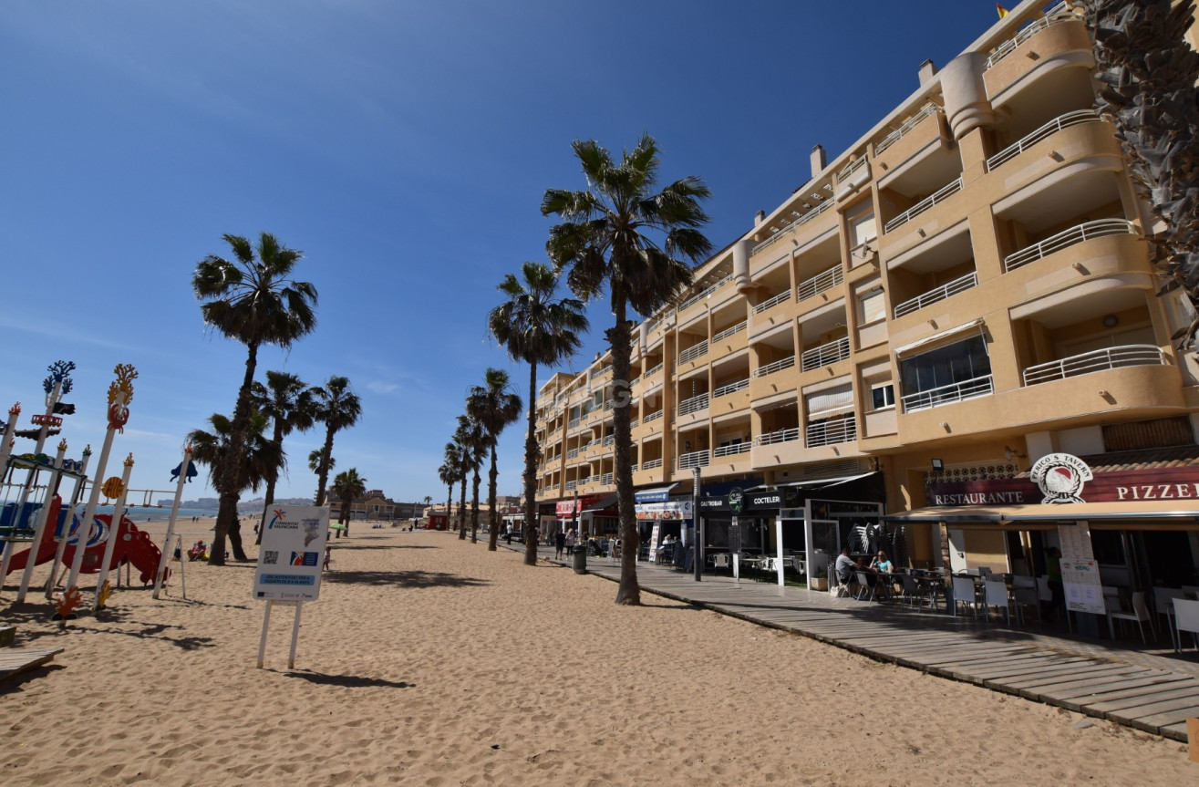 Odsprzedaż - Mieszkanie w bloku - La Mata - Costa Blanca