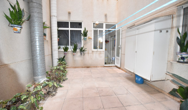 Odsprzedaż - Mieszkanie w bloku - La Mata - Costa Blanca