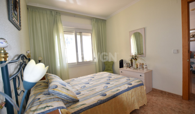 Odsprzedaż - Mieszkanie w bloku - La Mata - Costa Blanca