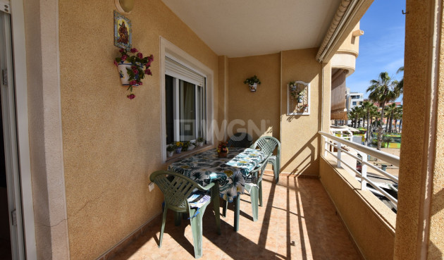 Odsprzedaż - Mieszkanie w bloku - La Mata - Costa Blanca
