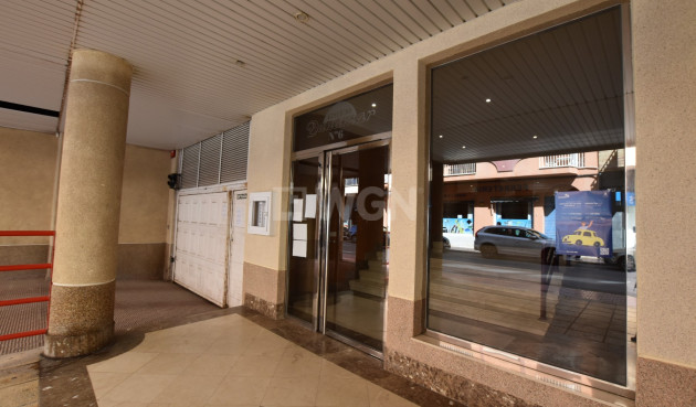 Odsprzedaż - Mieszkanie w bloku - La Mata - Costa Blanca