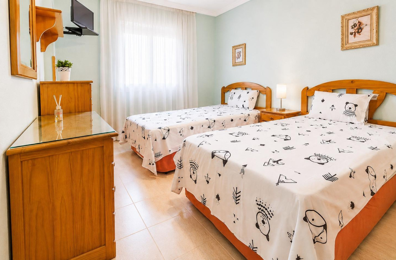 Odsprzedaż - Mieszkanie w bloku - Torrevieja - Habaneras