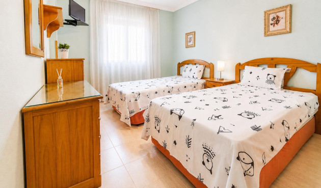 Odsprzedaż - Mieszkanie w bloku - Torrevieja - Habaneras