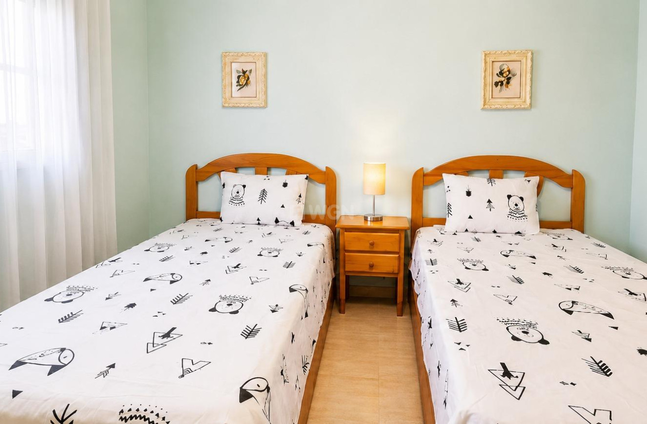 Odsprzedaż - Mieszkanie w bloku - Torrevieja - Habaneras