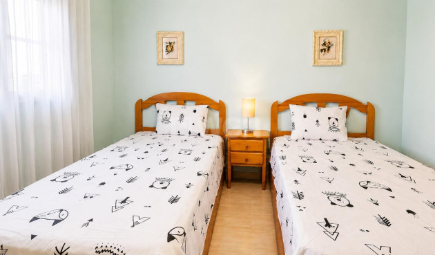 Odsprzedaż - Mieszkanie w bloku - Torrevieja - Habaneras