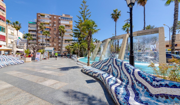 Odsprzedaż - Mieszkanie w bloku - Torrevieja - Habaneras