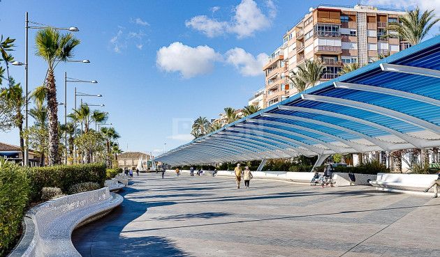 Odsprzedaż - Mieszkanie w bloku - Torrevieja - Habaneras