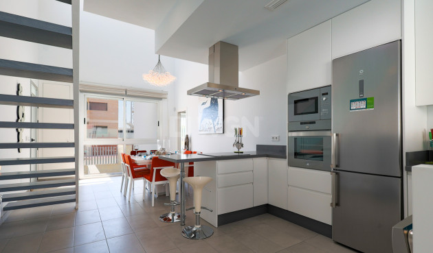 Odsprzedaż - Villa - Dolores - Costa Blanca