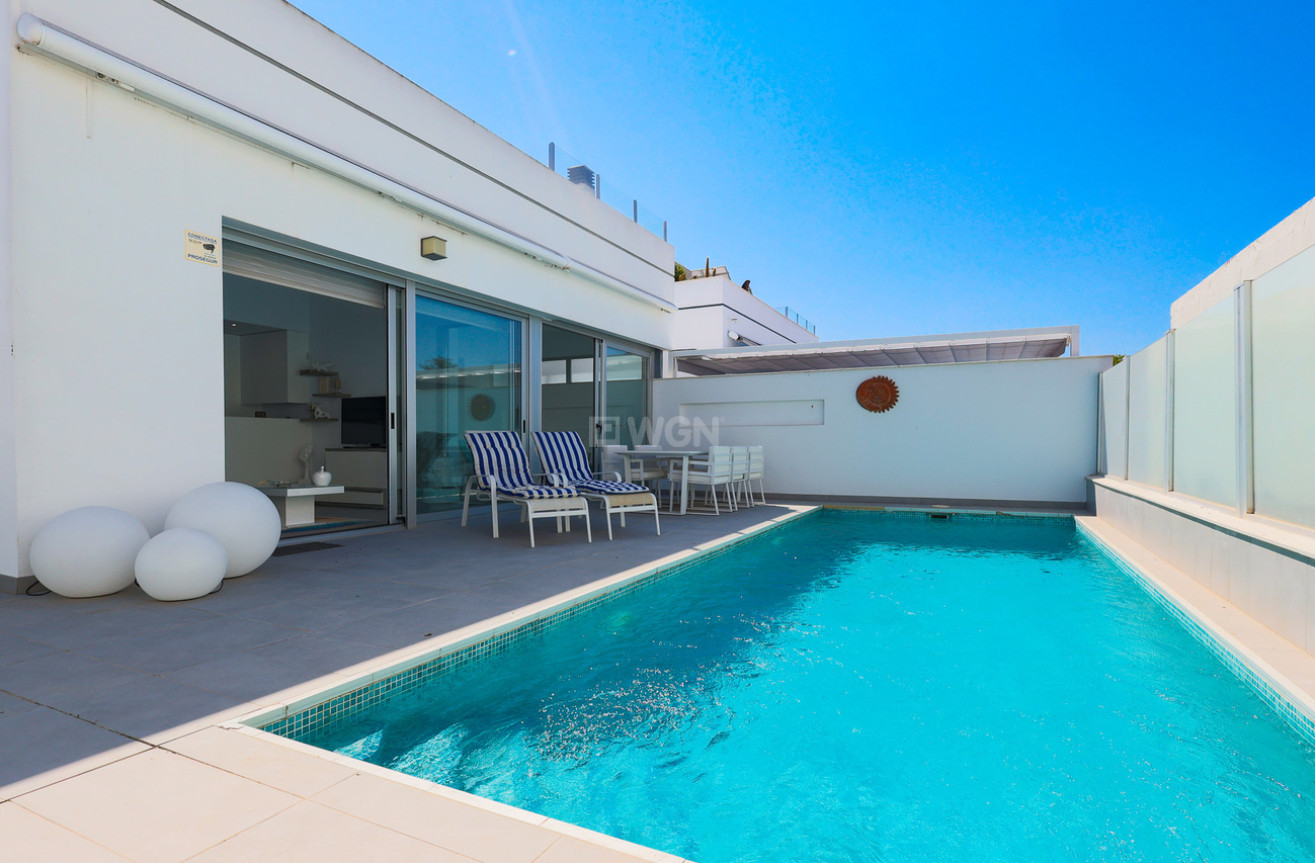 Odsprzedaż - Villa - Dolores - Costa Blanca