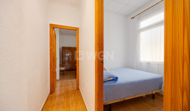 Odsprzedaż - Mieszkanie w bloku - Torrevieja - Paseo Maritimo