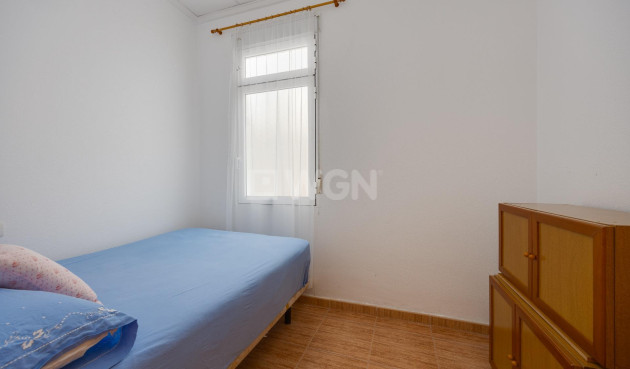 Odsprzedaż - Mieszkanie w bloku - Torrevieja - Paseo Maritimo