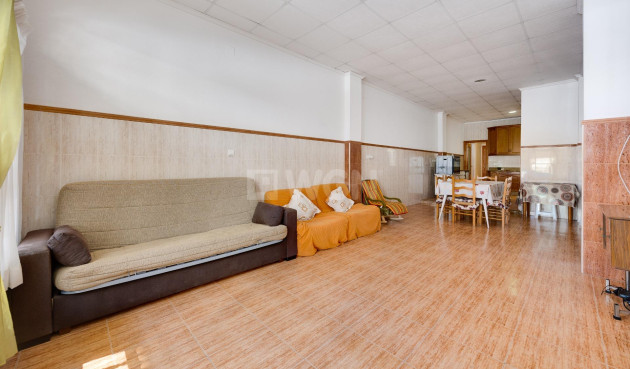 Odsprzedaż - Mieszkanie w bloku - Torrevieja - Paseo Maritimo