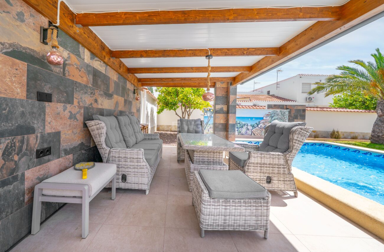 Odsprzedaż - Villa - Torrevieja - Torreta