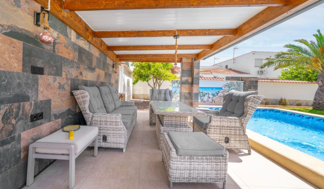 Odsprzedaż - Villa - Torrevieja - Torreta