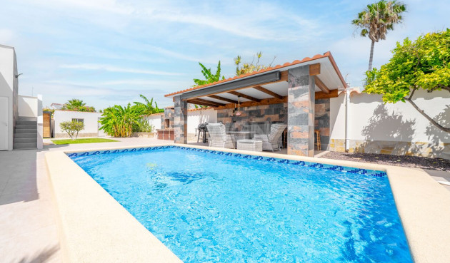 Odsprzedaż - Villa - Torrevieja - Torreta