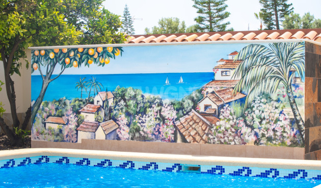 Odsprzedaż - Villa - Torrevieja - Torreta
