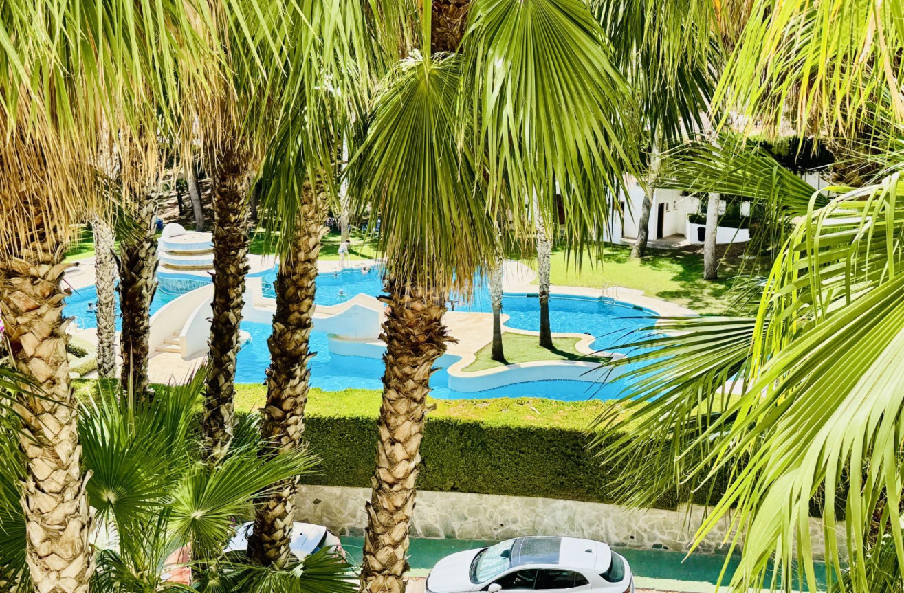 Odsprzedaż - Mieszkanie w bloku - Orihuela Costa - Altos De Campoamor