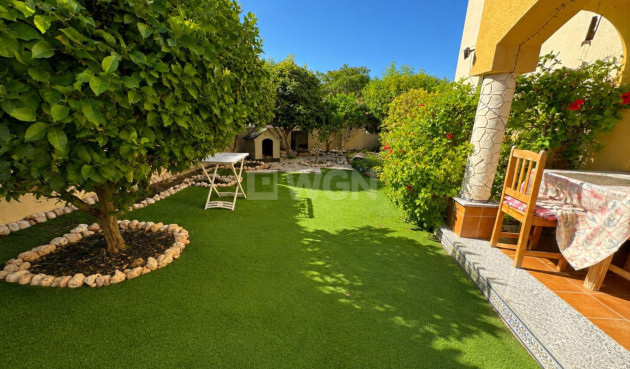 Odsprzedaż - Bungalow - Orihuela Costa - Lomas de Cabo Roig