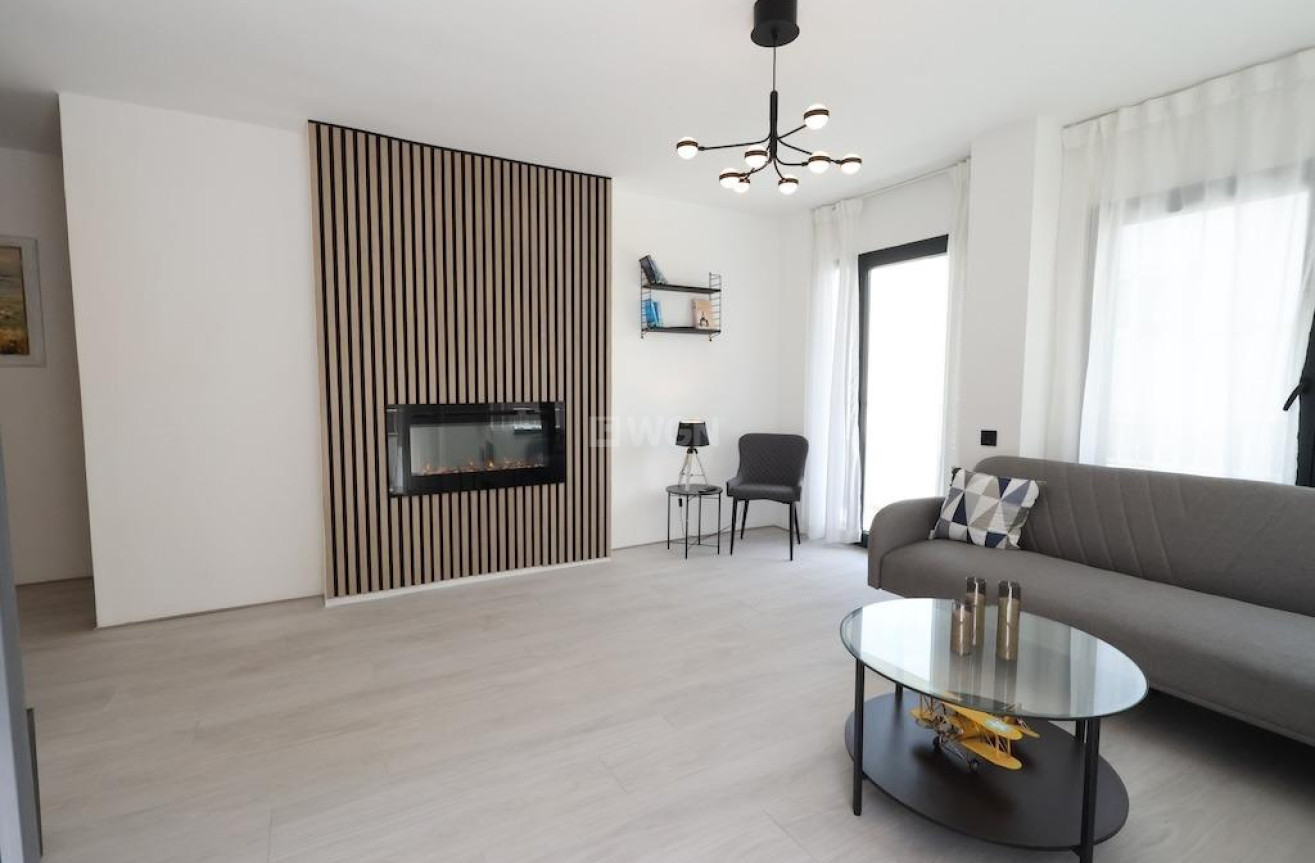 Odsprzedaż - Daszek - Torrevieja - Costa Blanca