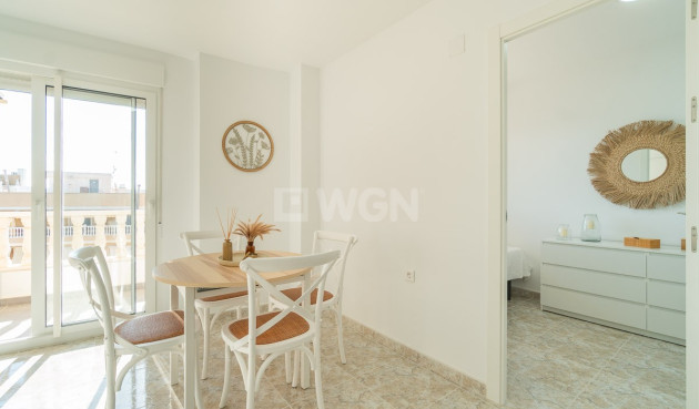 Odsprzedaż - Mieszkanie w bloku - Torrevieja - Costa Blanca