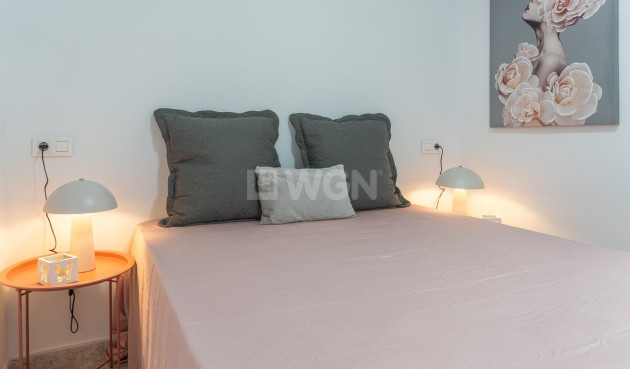 Odsprzedaż - Mieszkanie w bloku - Torrevieja - Costa Blanca