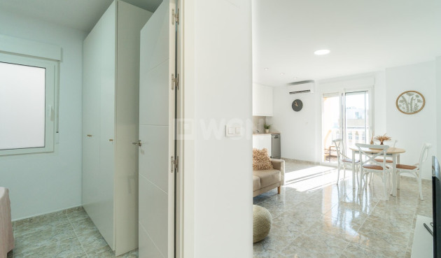 Odsprzedaż - Mieszkanie w bloku - Torrevieja - Costa Blanca