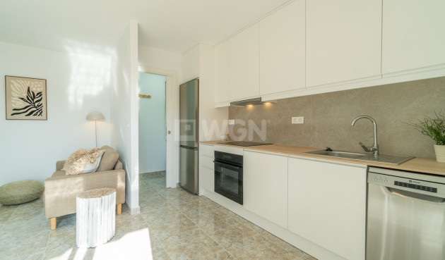 Odsprzedaż - Mieszkanie w bloku - Torrevieja - Costa Blanca