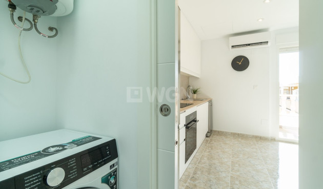 Odsprzedaż - Mieszkanie w bloku - Torrevieja - Costa Blanca
