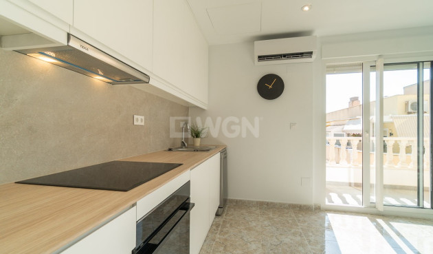 Odsprzedaż - Mieszkanie w bloku - Torrevieja - Costa Blanca