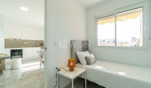 Odsprzedaż - Mieszkanie w bloku - Torrevieja - Costa Blanca