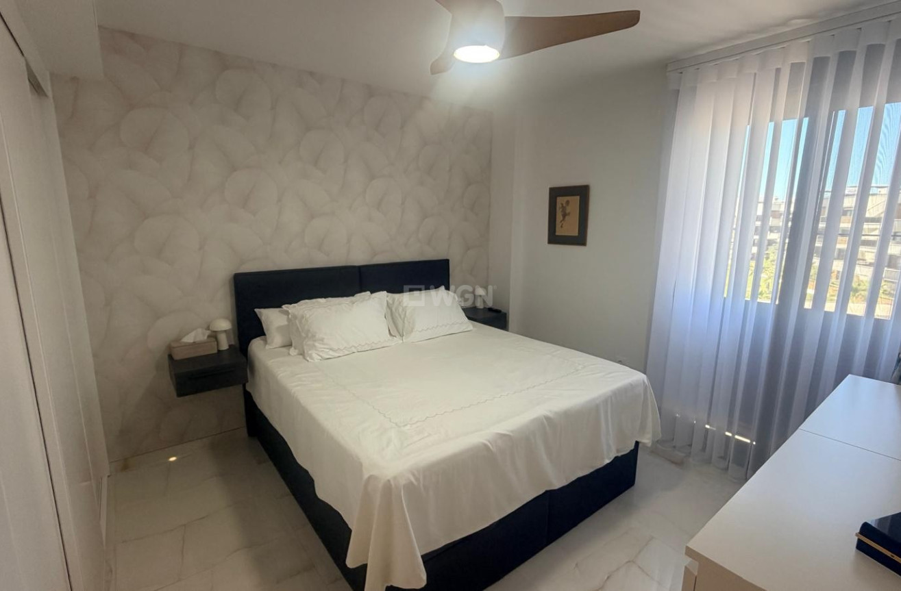 Odsprzedaż - Mieszkanie w bloku - Los Altos - Costa Blanca