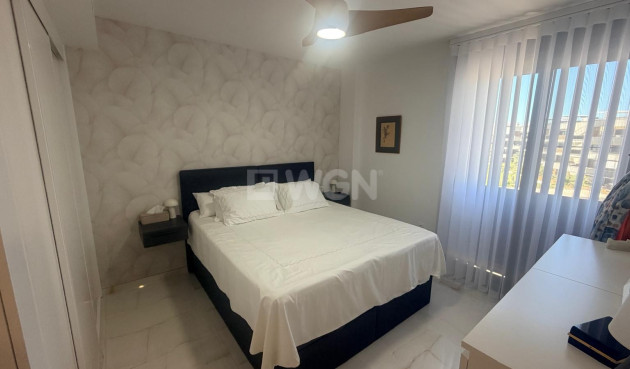 Odsprzedaż - Mieszkanie w bloku - Los Altos - Costa Blanca
