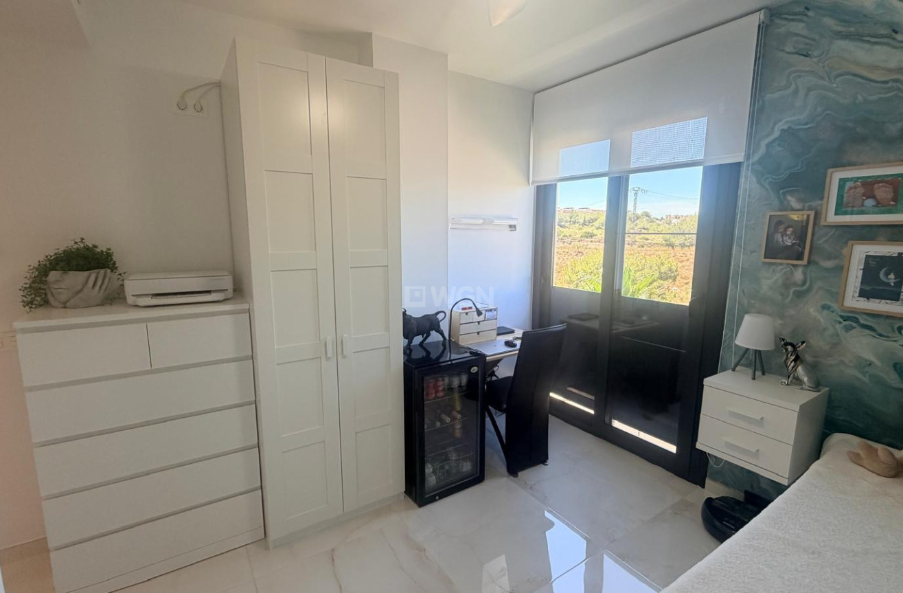 Odsprzedaż - Mieszkanie w bloku - Los Altos - Costa Blanca