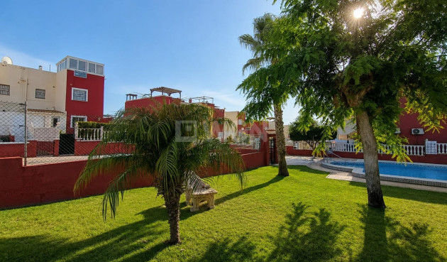 Odsprzedaż - Bungalow - Orihuela Costa - Costa Blanca