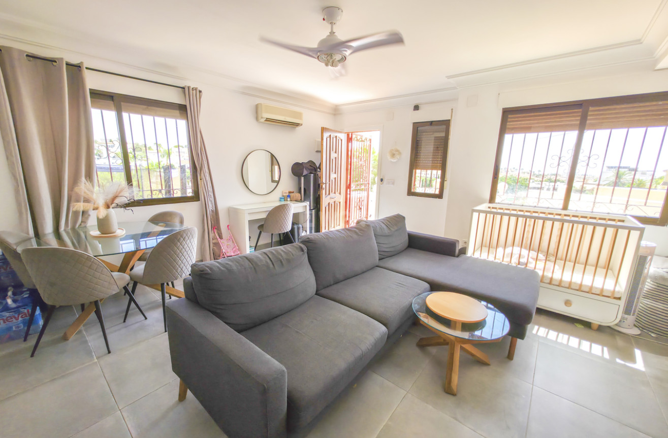 Odsprzedaż - Villa - Villamartin - Costa Blanca