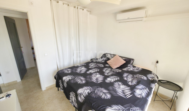 Odsprzedaż - Villa - Villamartin - Costa Blanca