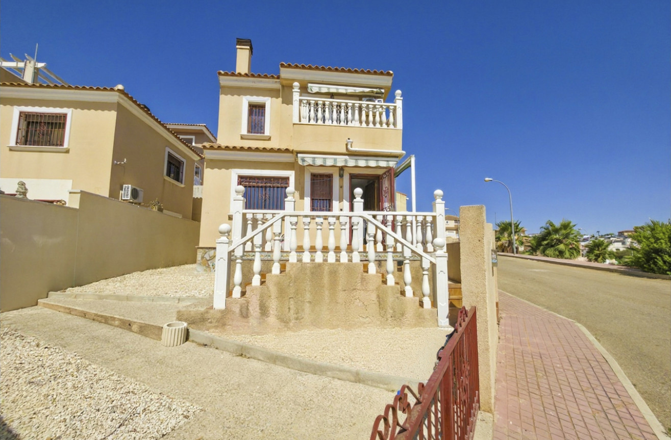 Odsprzedaż - Villa - Villamartin - Costa Blanca