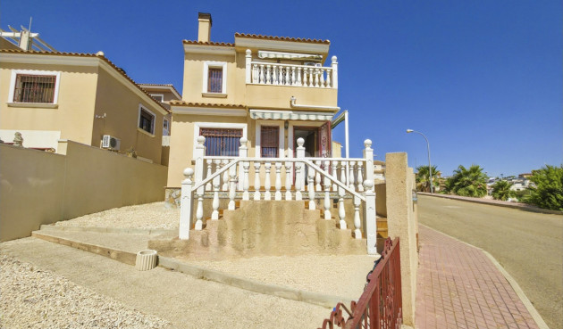 Odsprzedaż - Villa - Villamartin - Costa Blanca