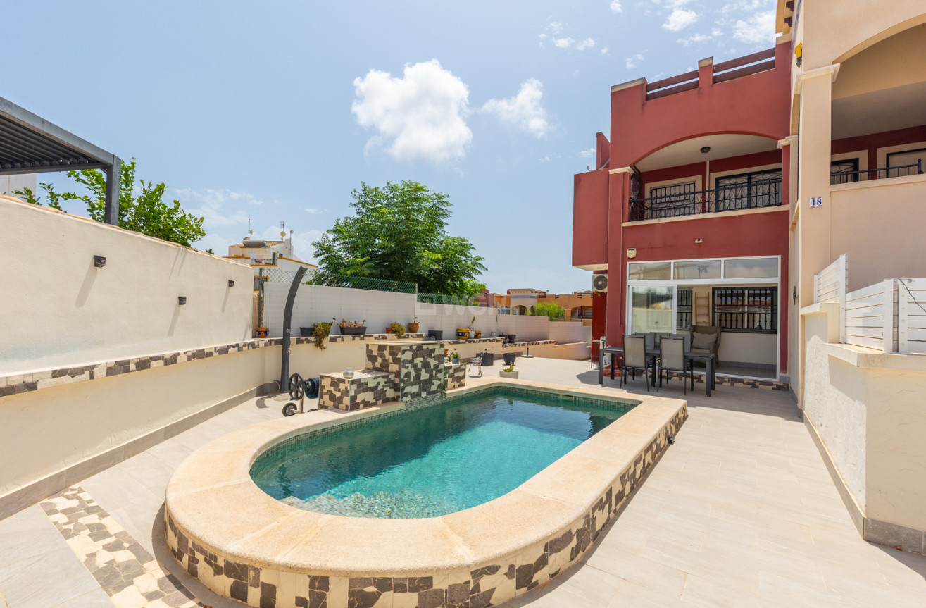 Odsprzedaż - Mieszkanie w bloku - Orihuela Costa - Costa Blanca
