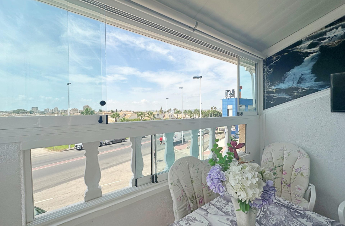Odsprzedaż - Bungalow - Torrevieja - aguas nuevas