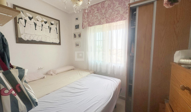 Odsprzedaż - Bungalow - Torrevieja - aguas nuevas