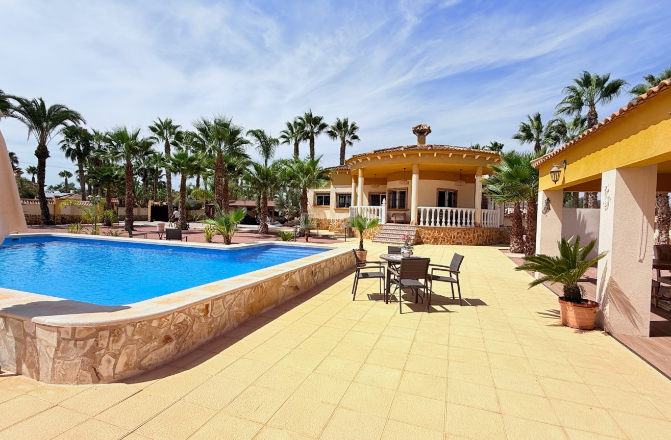 Odsprzedaż - Villa - Catral - Costa Blanca