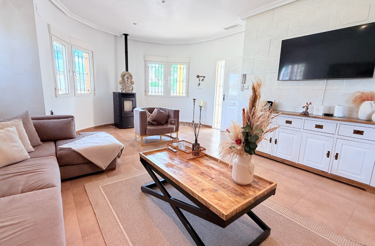Odsprzedaż - Villa - Catral - Costa Blanca