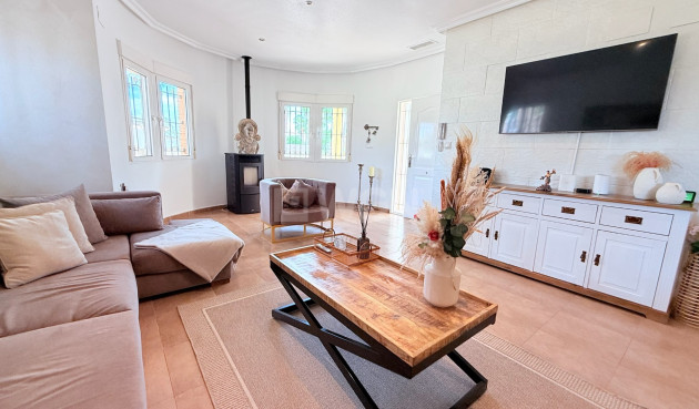 Odsprzedaż - Villa - Catral - Costa Blanca
