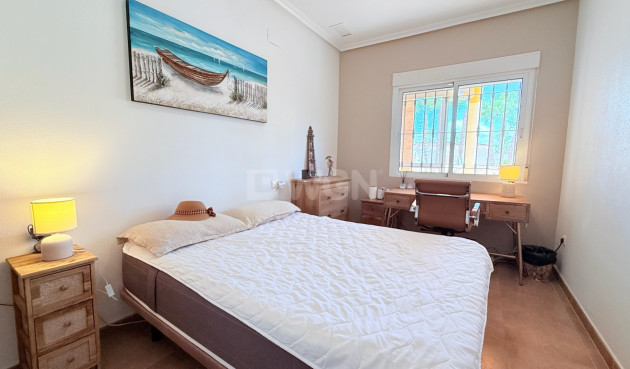 Odsprzedaż - Villa - Catral - Costa Blanca