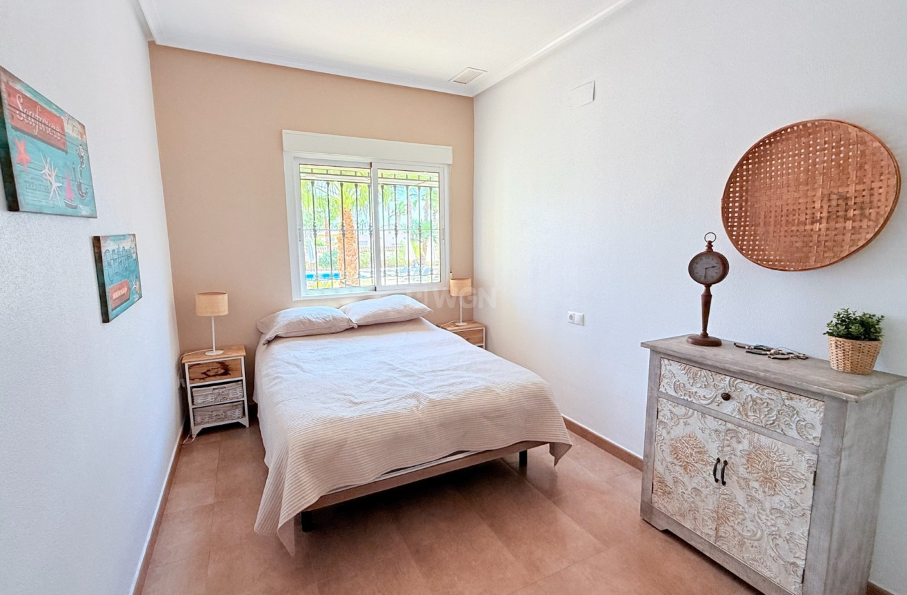 Odsprzedaż - Villa - Catral - Costa Blanca