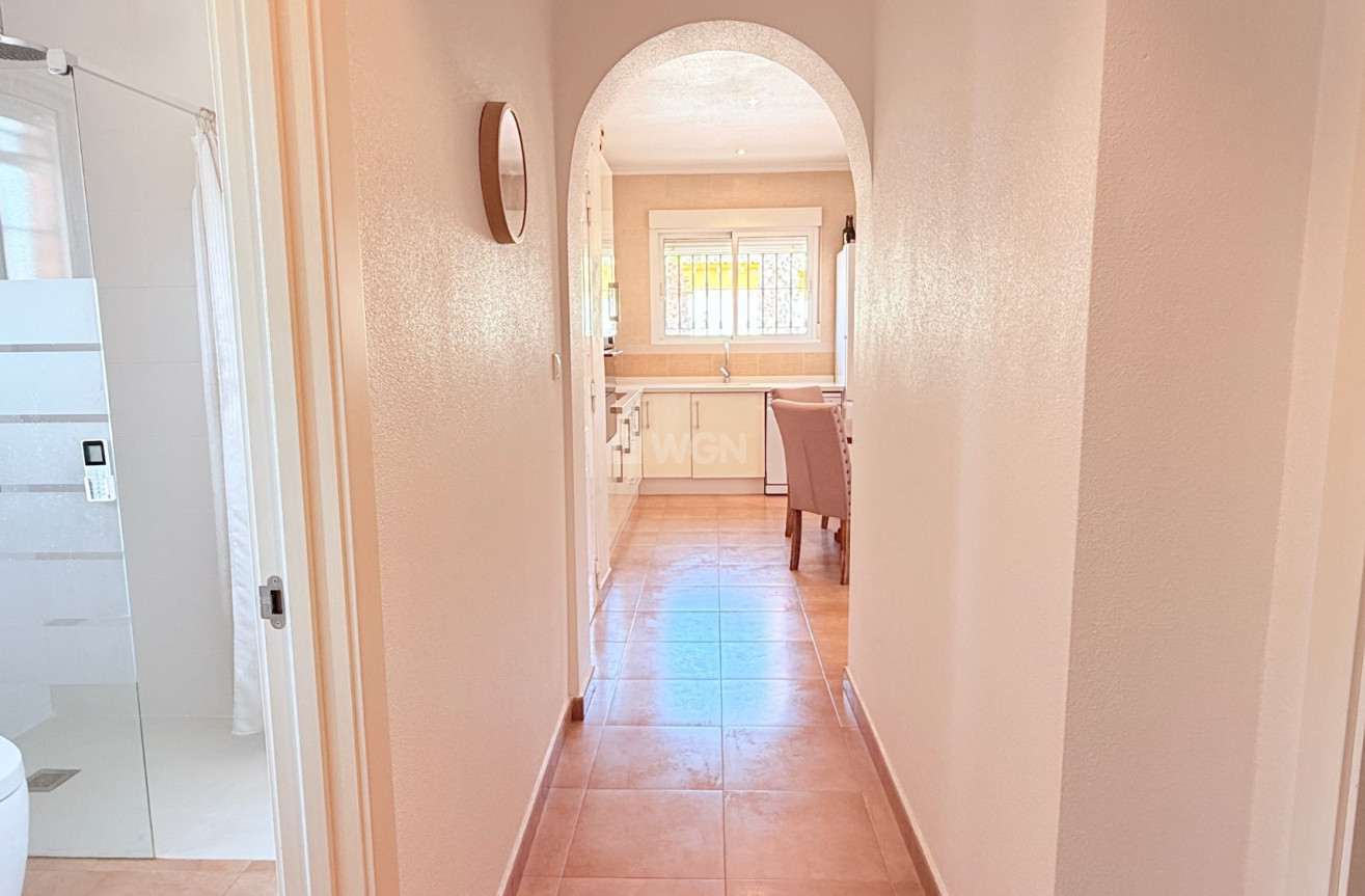 Odsprzedaż - Villa - Catral - Costa Blanca